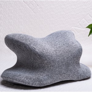 Αγκαλιά μαξιλάρι μαξιλάρι